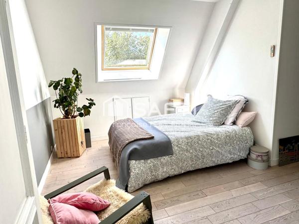 PLOEREN - Maison 7 Pièces de 185 m² habitable rénovée !