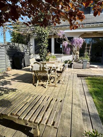 PLOEREN - Maison 7 Pièces de 185 m² habitable rénovée !