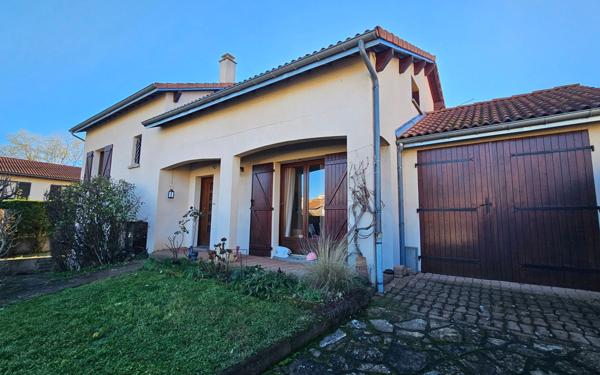 Maison à vendre    5 pièces • 118,08 m2 Beaumont