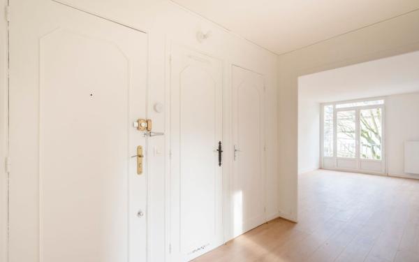 Appartement à vendre    3 pièces • 50,75 m2 Le Raincy