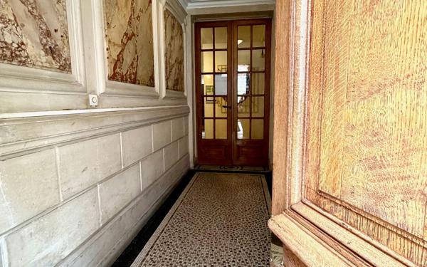 Appartement à vendre    2 pièces • 33,40 m2 Paris 12