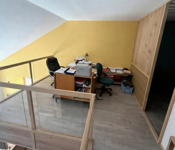 PROPRIETE avec FERME rénovée T8 - TERRAIN de 7100 m2 proche CHARMES (88)