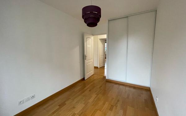 Appartement à louer    4 pièces •  Le Plessis-Robinson