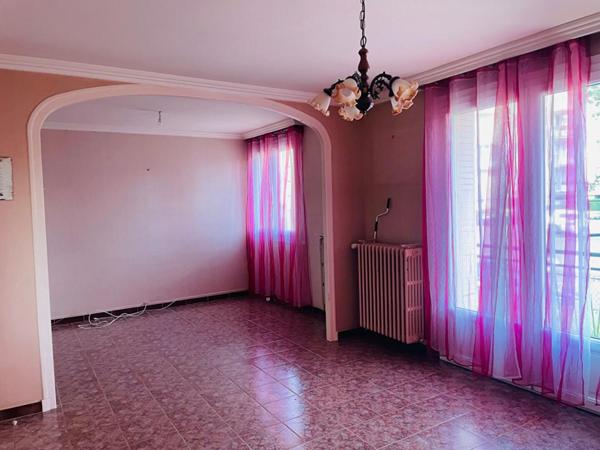 Maison Chateauneuf En Thymerais 3 pièce(s) 70 m2, jardin, garage, sous-sol total