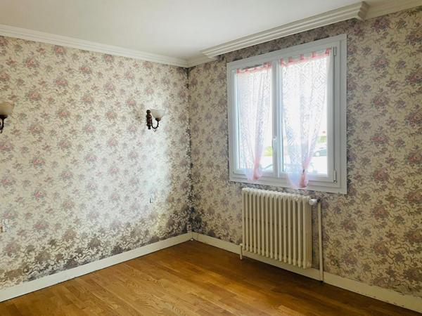 Maison Chateauneuf En Thymerais 3 pièce(s) 70 m2, jardin, garage, sous-sol total