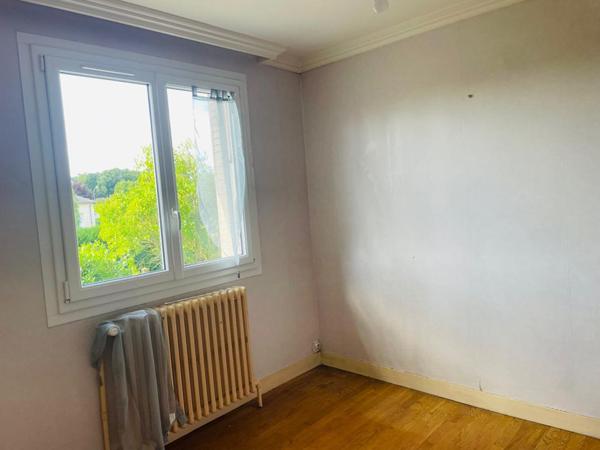 Maison Chateauneuf En Thymerais 3 pièce(s) 70 m2, jardin, garage, sous-sol total