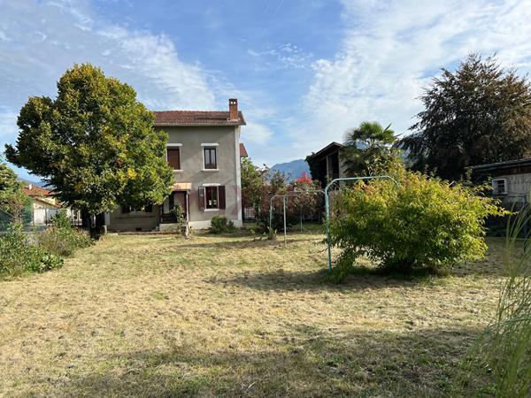 MAISON ANCIENNE A RENOVER , Le champ pres froges