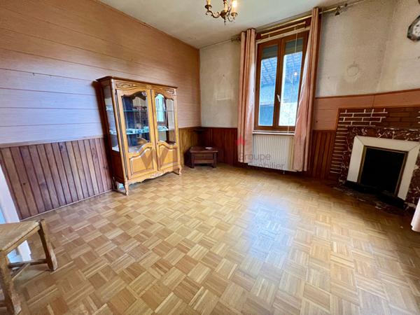 MAISON ANCIENNE A RENOVER , Le champ pres froges