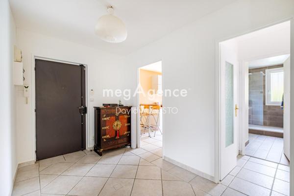 Appartement à LA TOUR-DE-SALVAGNY, 69890 - 5 pièces 103m²