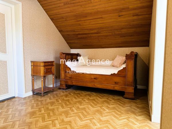 Maison à EVRON, 53150 - 6 pièces 149m²