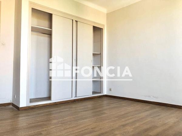 Location Appartement 3 pièces 63.8 m² - 29 BOULEVARD DE STRASBOURG Toulon 83000