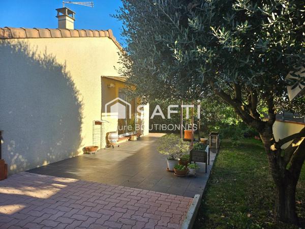 Maison de plain pied double garage et piscine