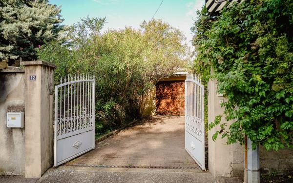 Appartement à vendre    4 pièces • 108 m2 Feyzin