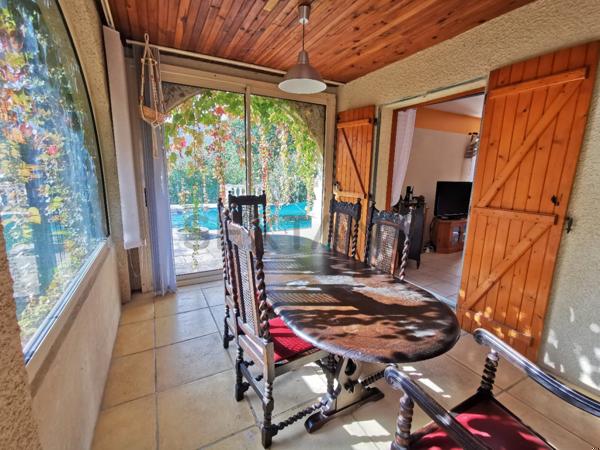 VILLA PLAIN PIED 4F AVEC PISCINE ET JARDIN PRIVATIF