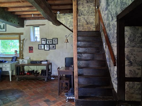 Belle longère à vendre, des XVII et XVIIIèmes siècles, à 20mn au N/O de Rennes, 6chbres, 9p, 1ha