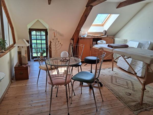 Belle longère à vendre, des XVII et XVIIIèmes siècles, à 20mn au N/O de Rennes, 6chbres, 9p, 1ha