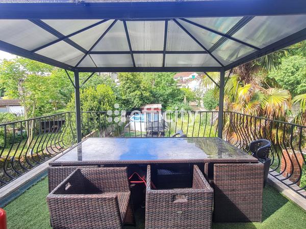 Maison 7 pièces - 201 m²