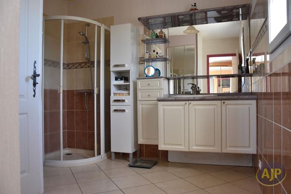 Vente maison Saintes : 452 000 € - AJP Immobilier Saintes