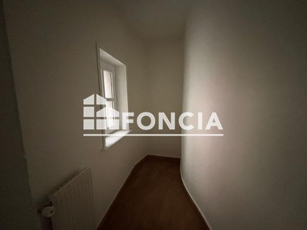 Location Appartement 2 pièces 58 m² - 12 PLACE BENOIT CREPU Lyon 69005