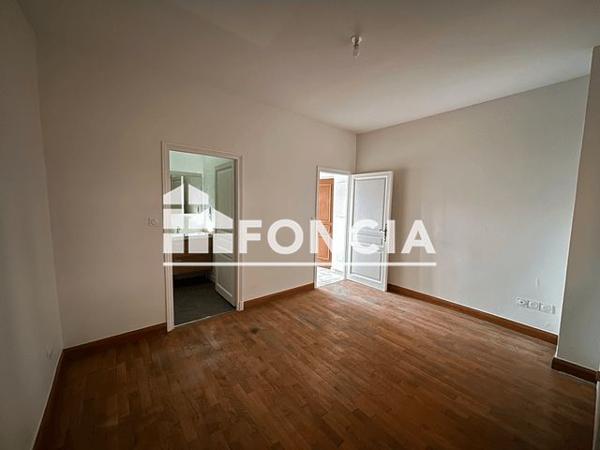 Location Appartement 2 pièces 58 m² - 12 PLACE BENOIT CREPU Lyon 69005