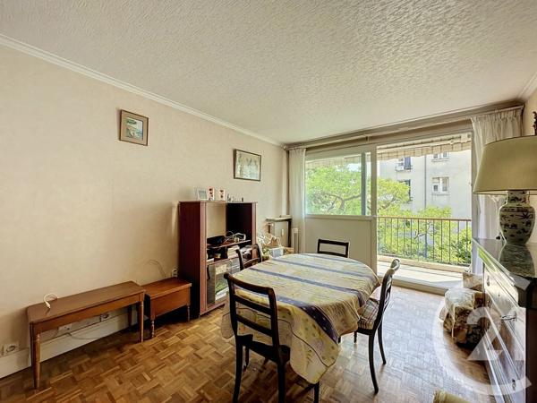 Appartement F1 à vendre  1 pièce - 33,81 m 2   VILLEJUIF  - 94