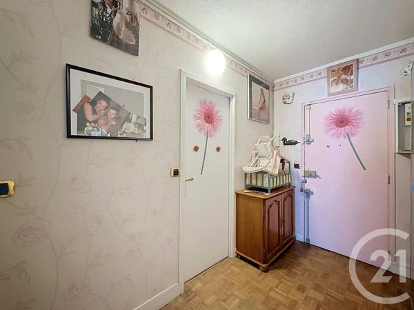 Appartement F1 à vendre  1 pièce - 33,81 m 2   VILLEJUIF  - 94