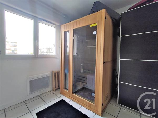 Appartement F3 à vendre  3 pièces - 68,25 m 2   LIVRY GARGAN  - 93