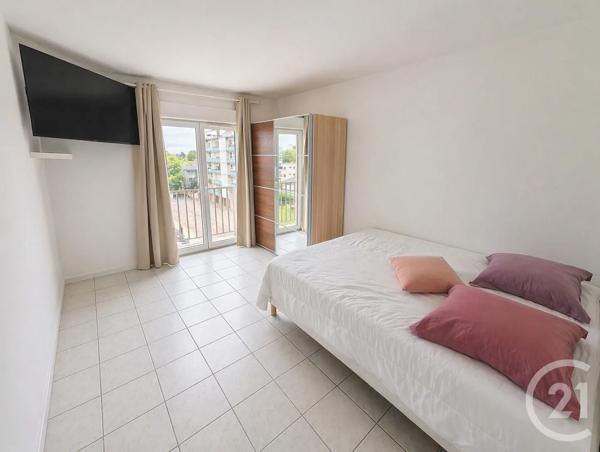 Appartement F3 à vendre  3 pièces - 68,25 m 2   LIVRY GARGAN  - 93