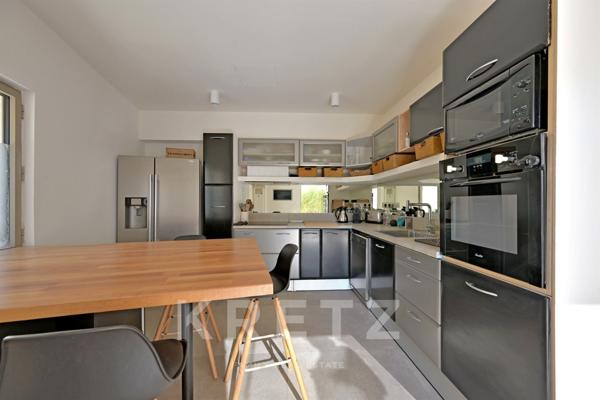 Maison de charme rénovée avec bassin et dépendance – Junas, entre Nîmes et Sommières, à 30 min des p