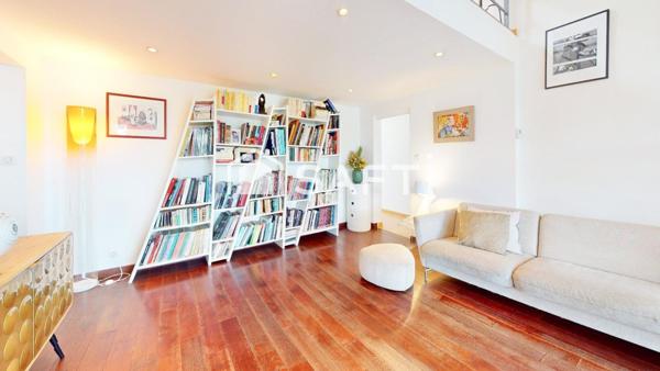 MAISON CONTEMPORAINE AVEC VUE MER ET PISCINE À BOMPART