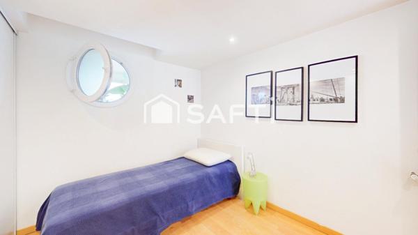 MAISON CONTEMPORAINE AVEC VUE MER ET PISCINE À BOMPART