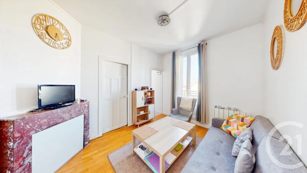 Appartement F2 à vendre  2 pièces - 27 m 2   LA COURNEUVE  - 93
