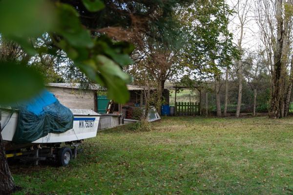 Villa avec piscine à proximité pédestre de la Citadelle du Château d'Oléron et de ses plages.