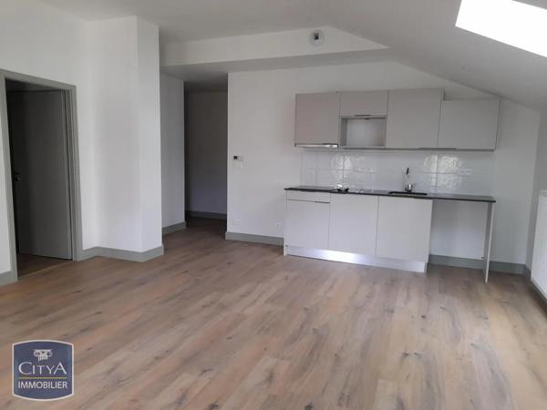 Appartement à louer 3 pièces 67.9m² Nancy (54000)