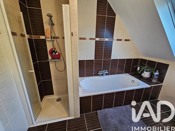 Maison à vendre 7 pièces 139 m² Guerlesquin