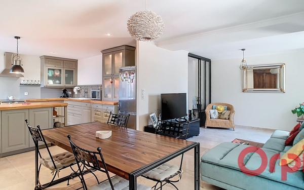 Maison à vendre    6 pièces • 184,64 m2 Le Pontet