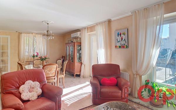 Maison à vendre    6 pièces • 184,64 m2 Le Pontet