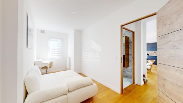 NICE - GAMBETTA / PARC IMPÉRIAL : MAGNIFIQUE 3 PIÈCES TRAVESRSANT AVEC BALCON