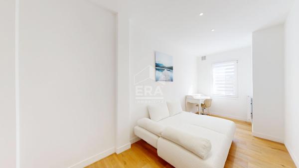 NICE - GAMBETTA / PARC IMPÉRIAL : MAGNIFIQUE 3 PIÈCES TRAVESRSANT AVEC BALCON