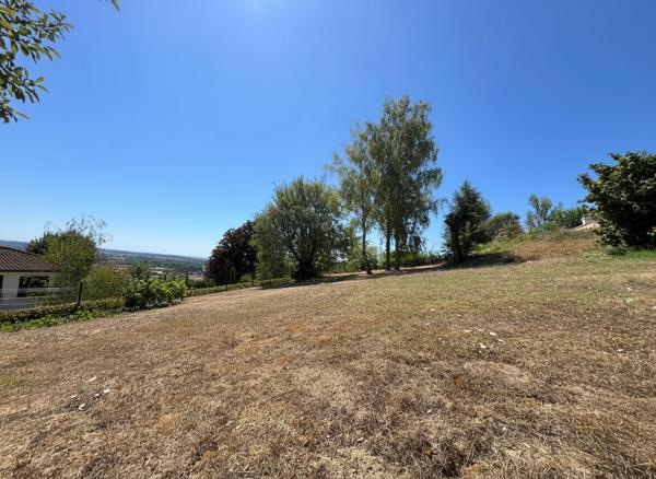 Superbe terrain de 897m² avec vue sur Rabastens !