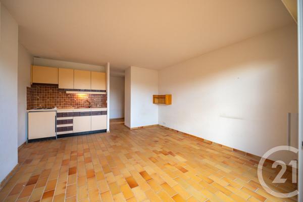 Appartement Studio Cabine à vendre  1 pièce - 27,01 m2 LE LAVANDOU - 83