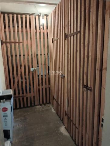 Studio avec parking et cellier