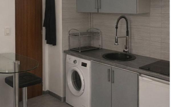 Appartement à louer    1 pièce • 22,85 m2 Nîmes