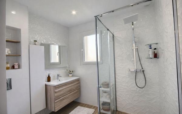 Maison à vendre    5 pièces •  Serres-Castet