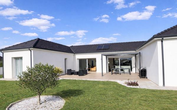 Maison à vendre    5 pièces •  Serres-Castet