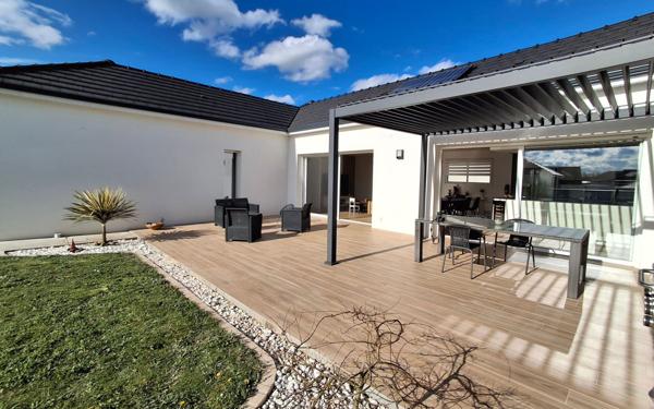 Maison à vendre    5 pièces •  Serres-Castet