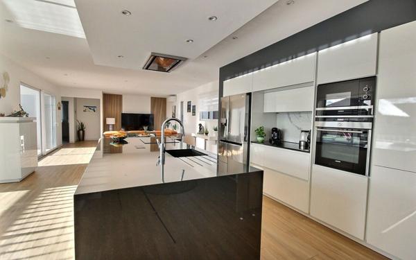 Maison à vendre    5 pièces •  Serres-Castet