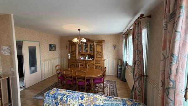 Appartement à rénover de 67,60 m² - 2 chambres - Fort potentiel d'investissement - Secteur Bellevue