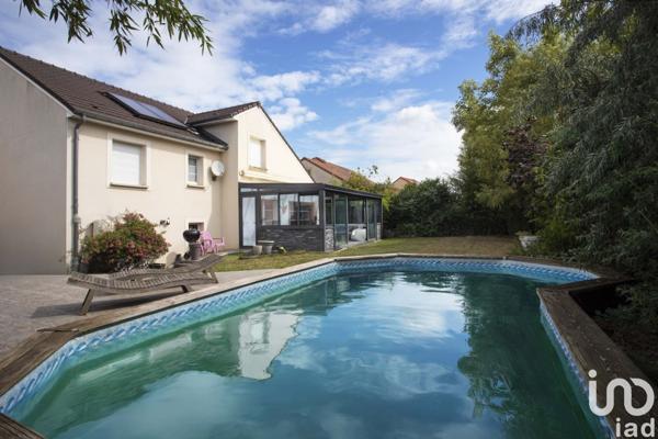 Maison 7 pièces de 167 m² à Bertrange (57310)