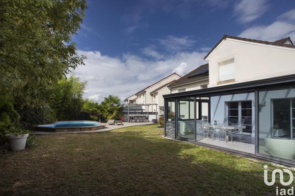 Maison 7 pièces de 167 m² à Bertrange (57310)